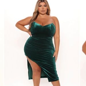 B2G1F: Straight Forward Velvet Midi Dress